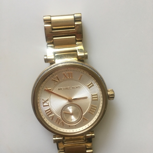 Michael Kors Gold Watch - Picture 3 of 4
